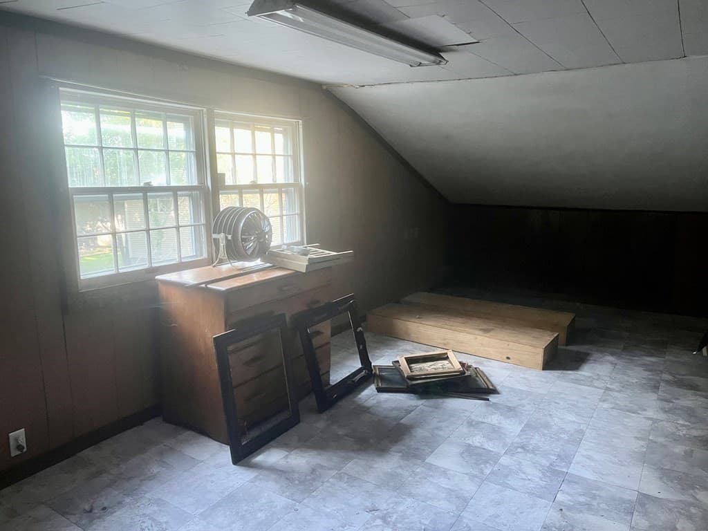 Single Family Residence at 2 Woodland Ln, Spencer MA 01562, Spencer, photo 14 of 25
