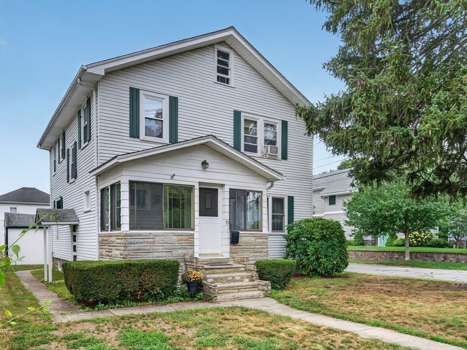 19 Wilson Rd, Stoneham MA 02180