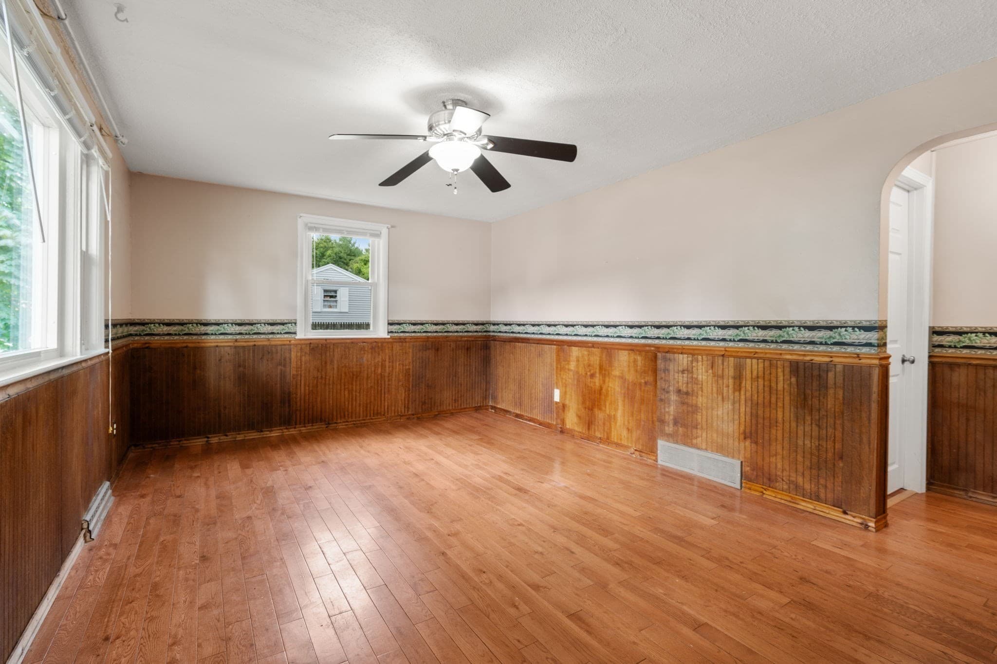 Single Family Residence at 11 Munroe Dr, Plainville MA 02762, Plainville, photo 7 of 37