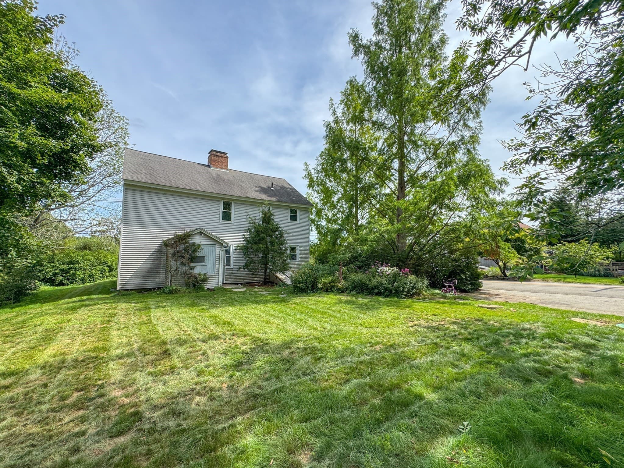 Single Family Residence at 2496 Pleasant St, Dighton MA 02715, Dighton, photo 4 of 40