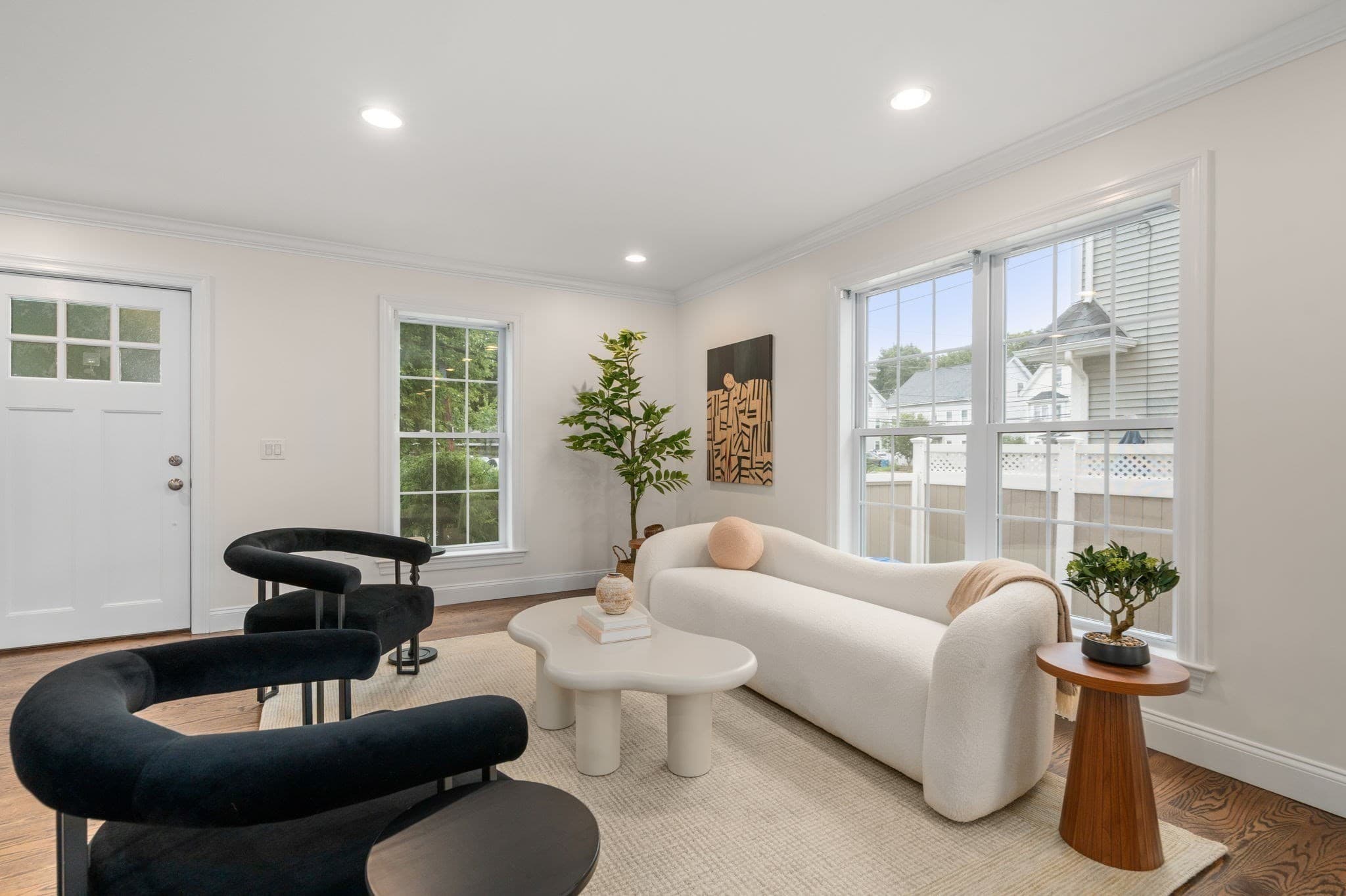 Condominium at 10 Gale St # 1, Waltham MA 02453, Waltham, photo 13 of 42