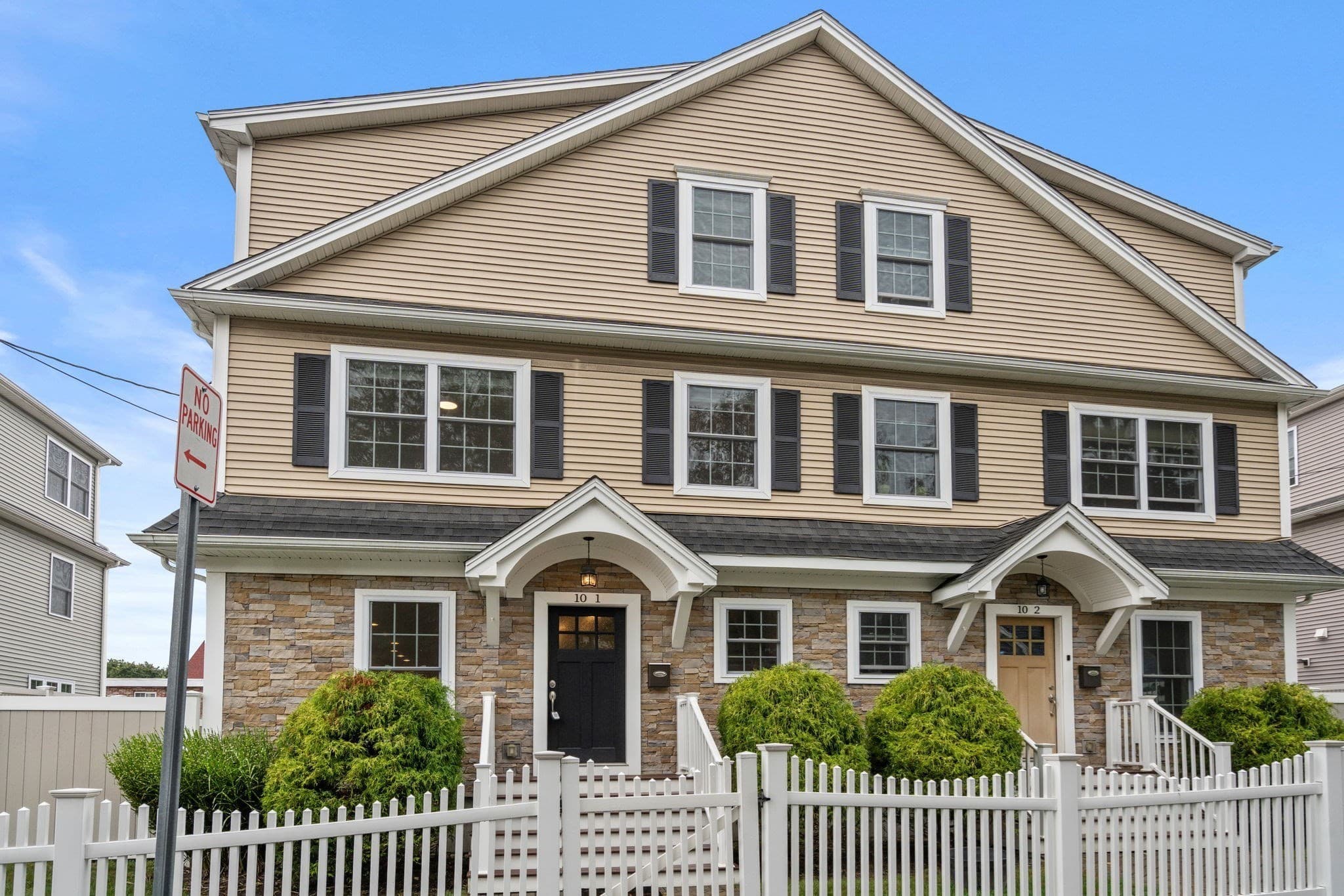 Condominium at 10 Gale St # 1, Waltham MA 02453, Waltham, photo 41 of 42