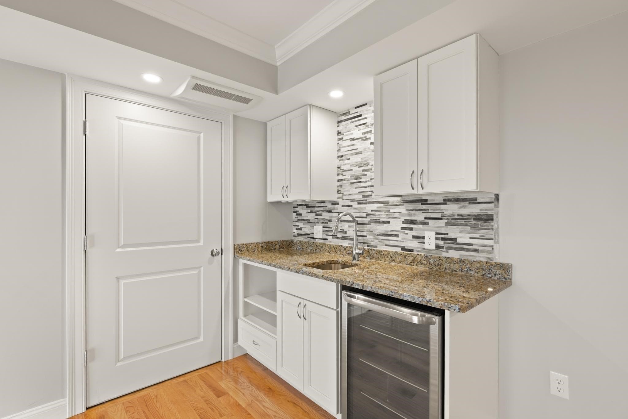 Condominium at 29 Wadsworth Ave # 2, Waltham MA 02453, photo 30 of 41