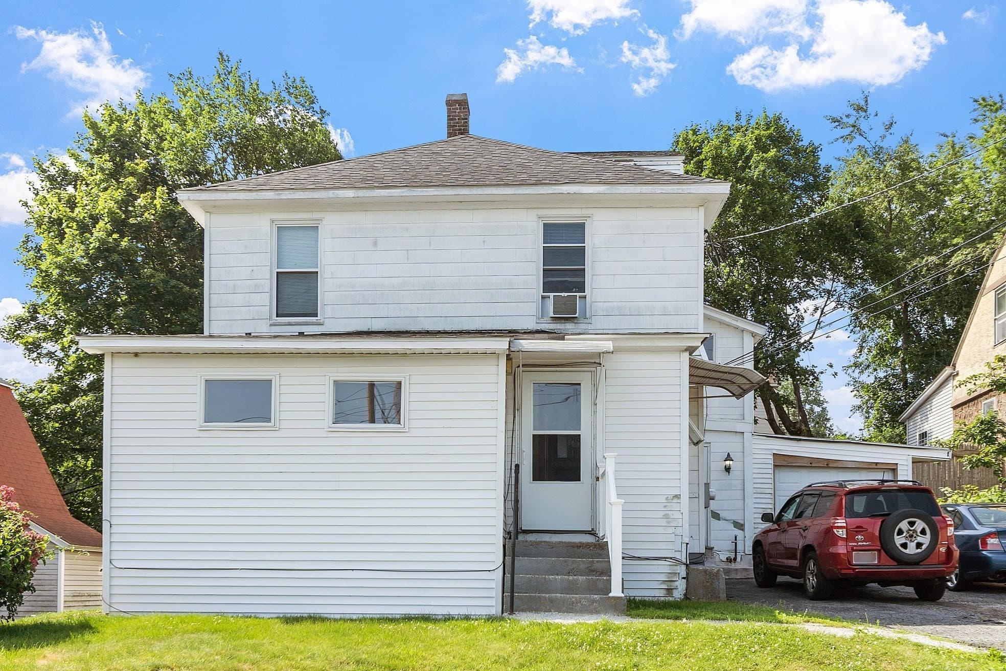 Multi Family at 15 Genessee St, Worcester MA 01603, Worcester, photo 5 of 37