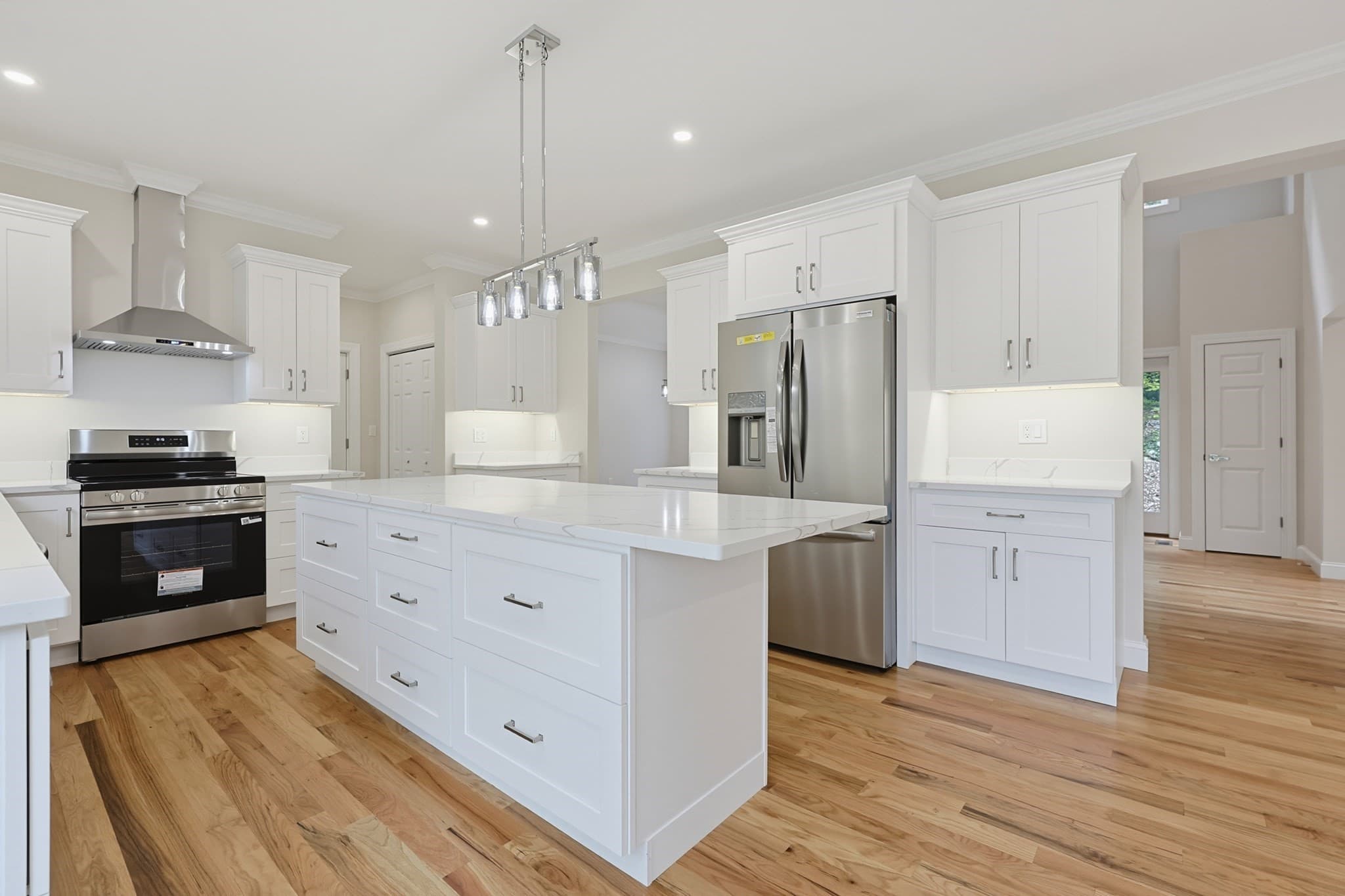 Single Family Residence at 69 Denfield Rd, Charlton MA 01507, Charlton, photo 4 of 40