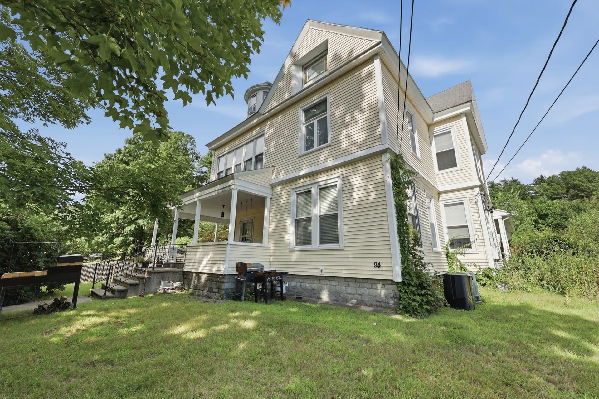 3 Family at 94 North Main Street, West Boylston MA 01583, photo 5 of 33