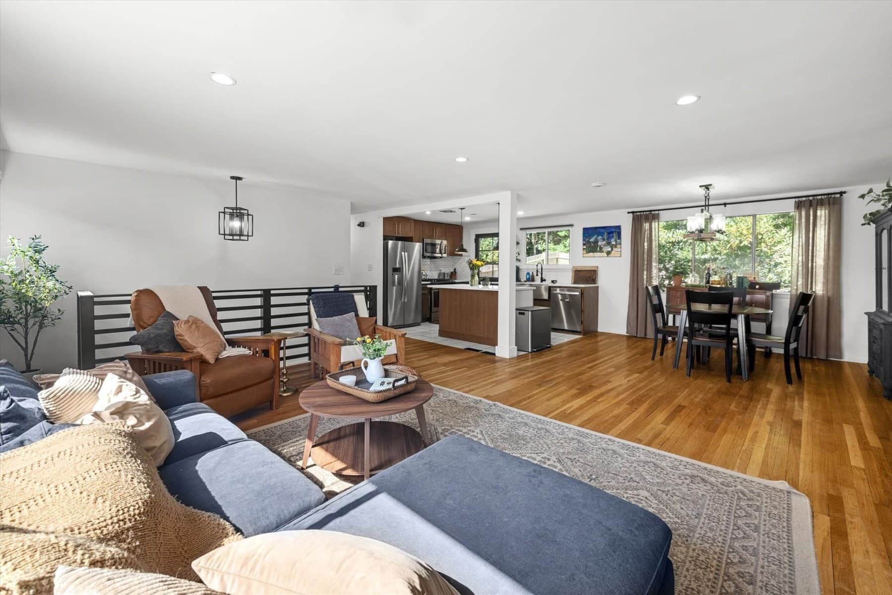 Single Family Residence at 21 Mcadams Rd, Framingham MA 01701, Framingham, photo 6 of 35
