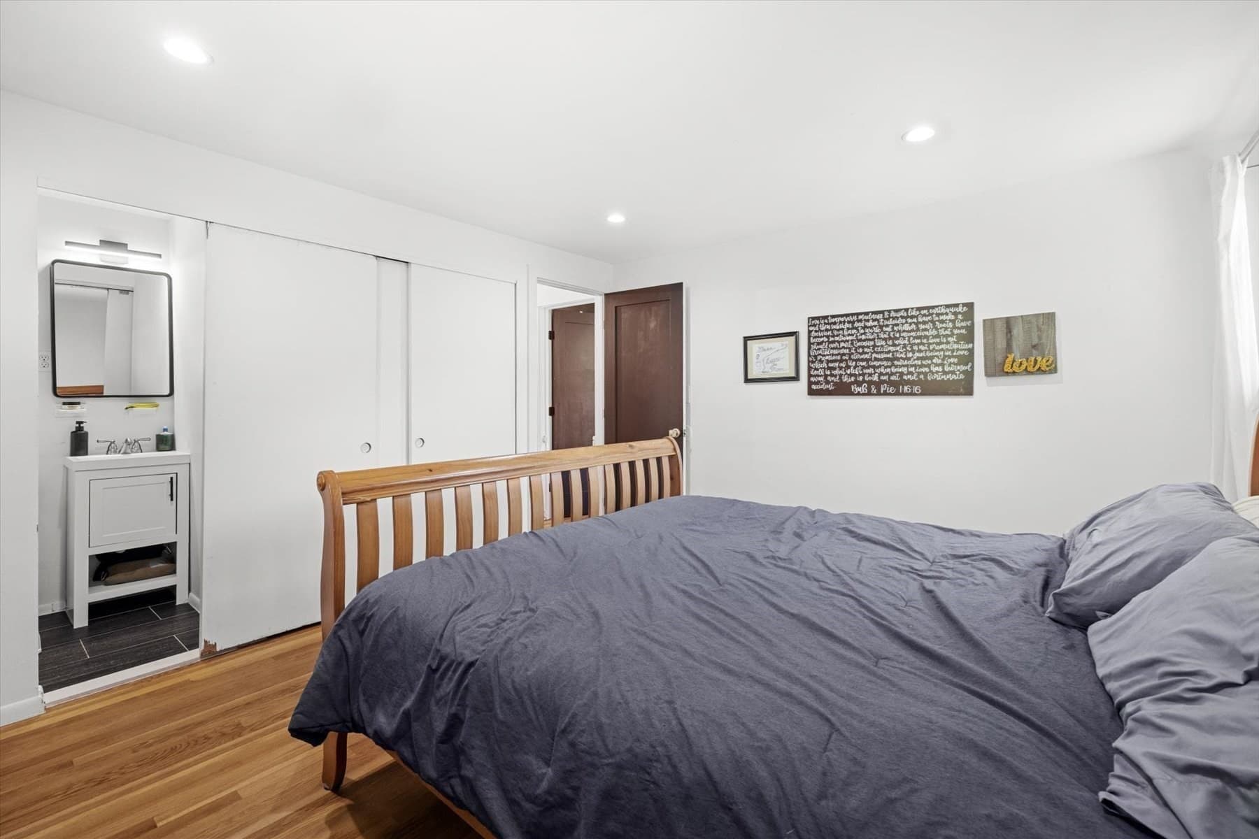Single Family Residence at 21 Mcadams Rd, Framingham MA 01701, Framingham, photo 16 of 35