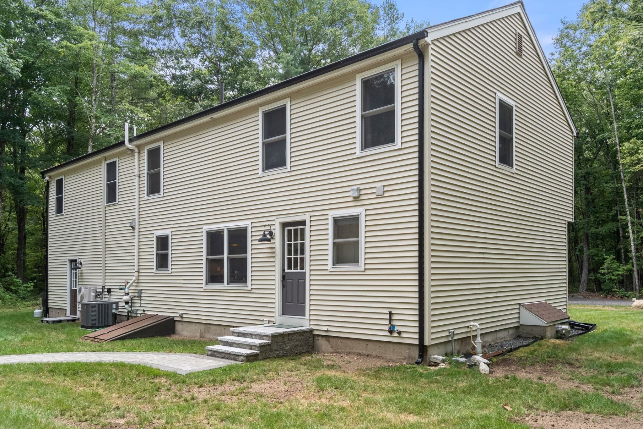 Single Family Residence at 181 Sterling Rd, Holden MA 01520, Holden, photo 29 of 32