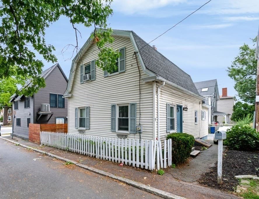 Single Family Residence at 1 Randall St, Salem MA 01970, Salem, photo 24 of 37