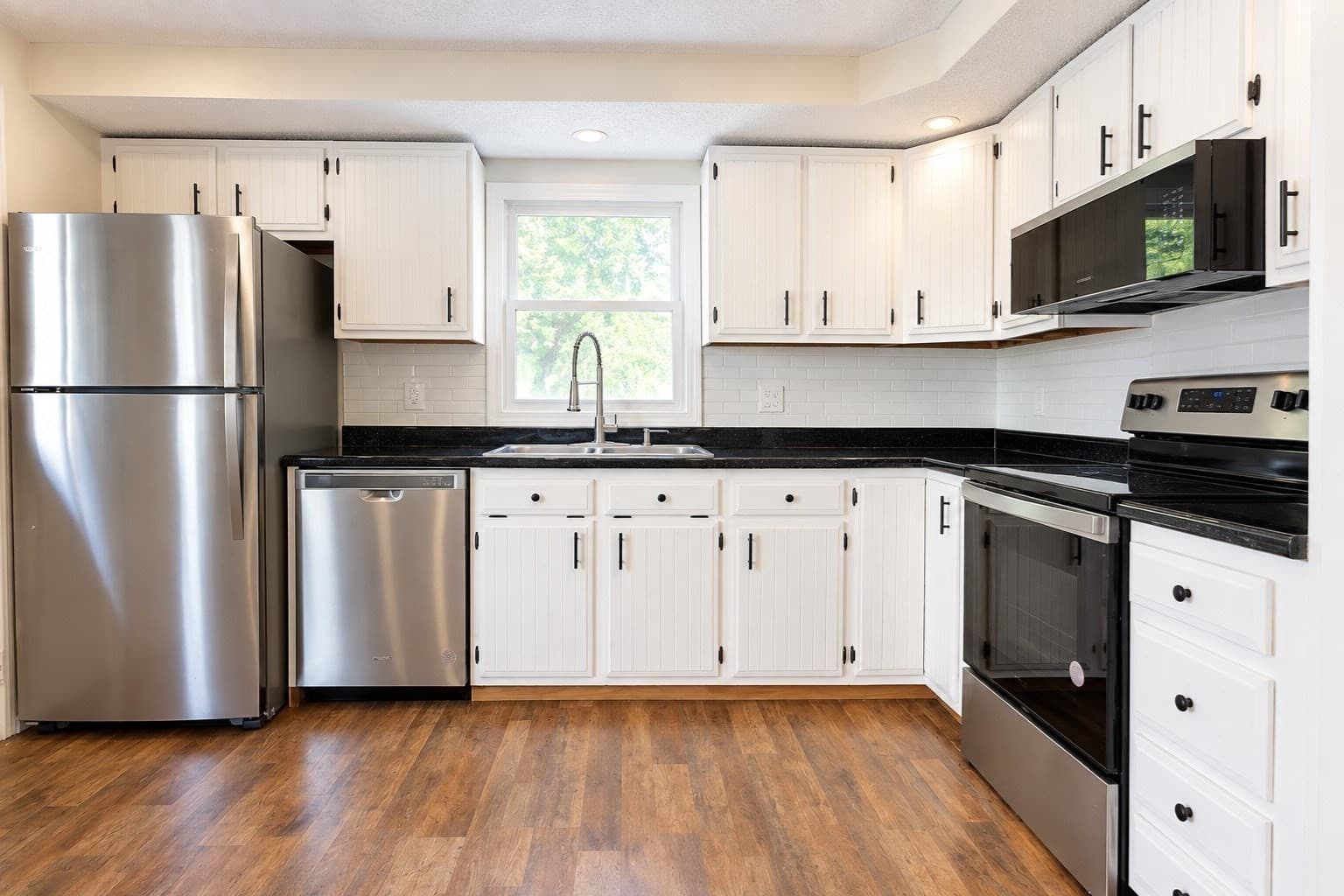 Single Family Residence at 117 Lexington Ave, Lowell MA 01854, Lowell, photo 6 of 35