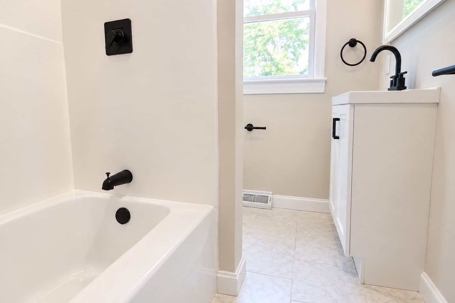 Single Family Residence at 117 Lexington Ave, Lowell MA 01854, Lowell, photo 13 of 35