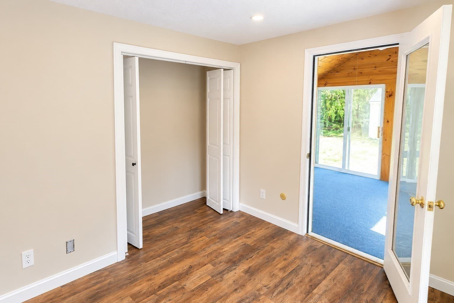 Single Family Residence at 117 Lexington Ave, Lowell MA 01854, Lowell, photo 24 of 35