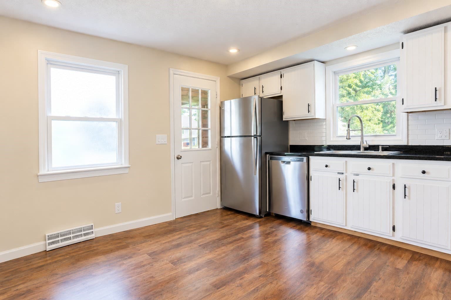 Single Family Residence at 117 Lexington Ave, Lowell MA 01854, Lowell, photo 4 of 35