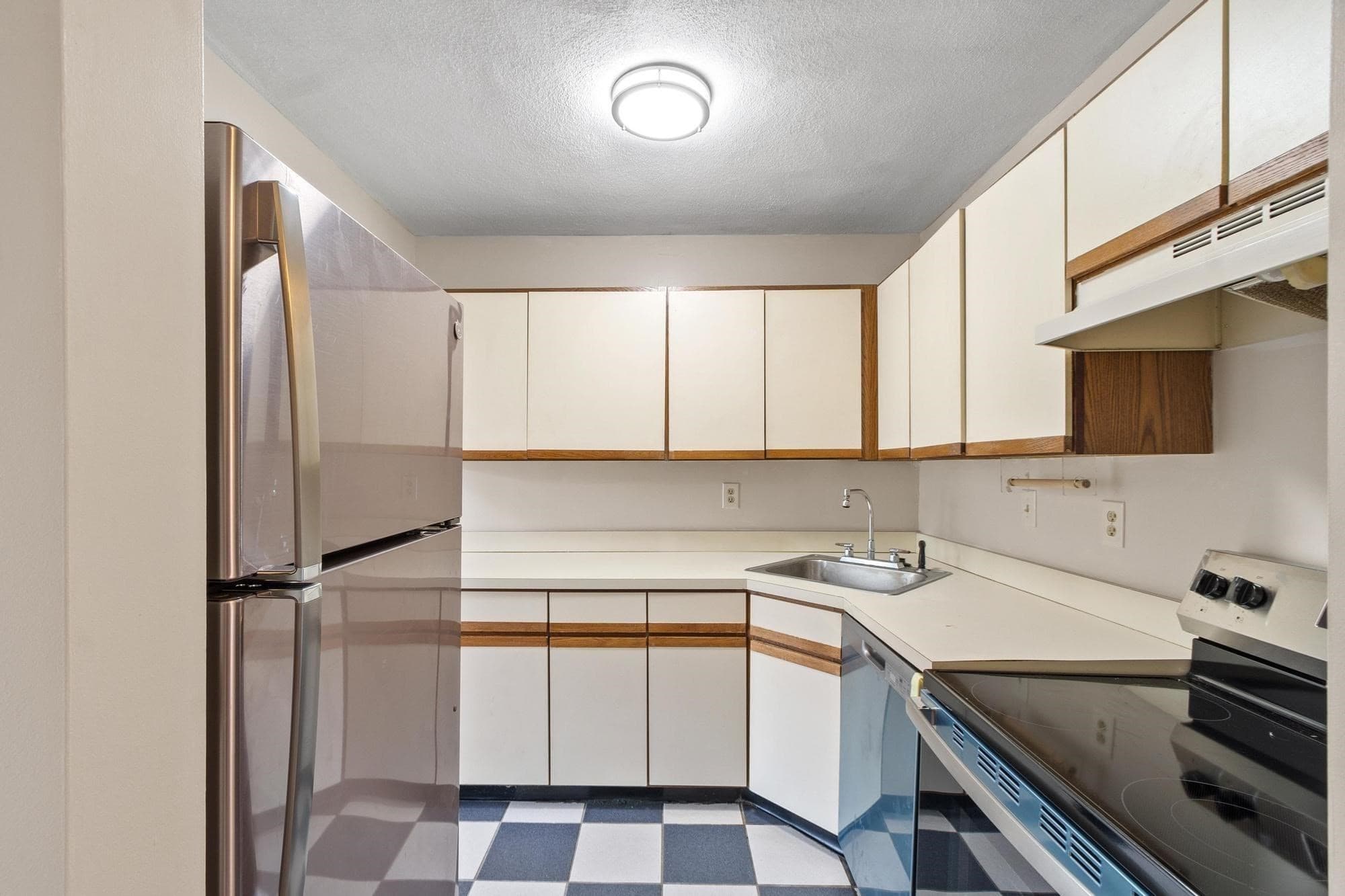 Condominium at 1409 Commonwealth Avenue # 502, Boston MA 02135, photo 10 of 27
