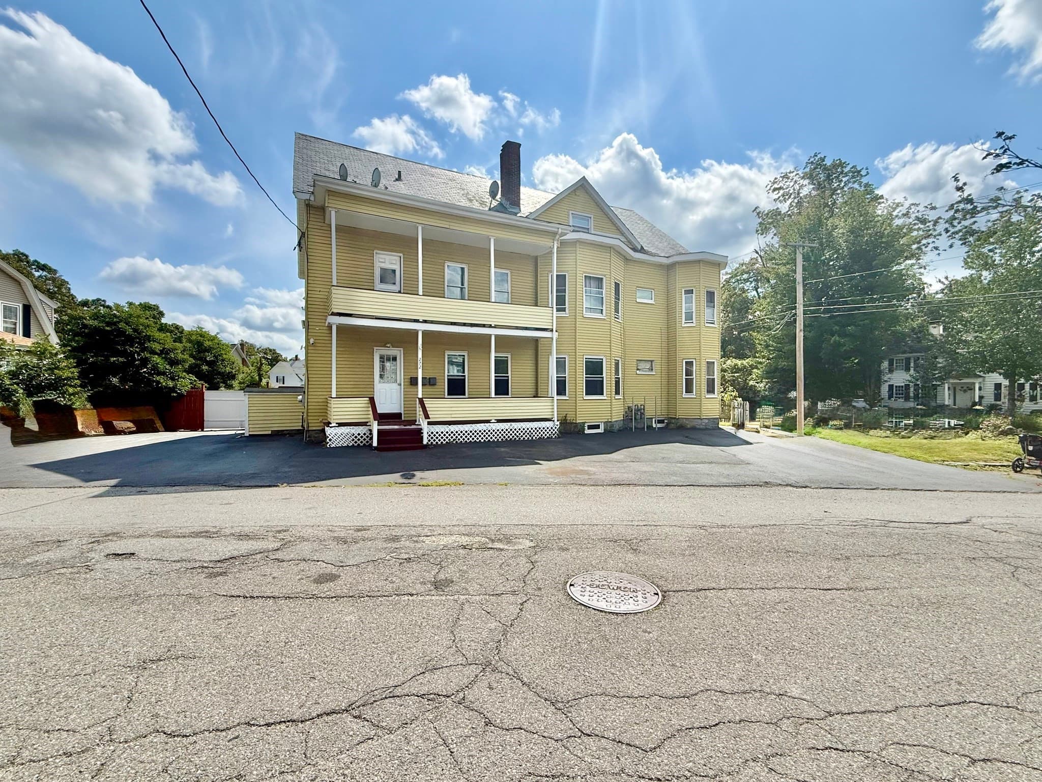 272 South Street, Fitchburg MA 01420