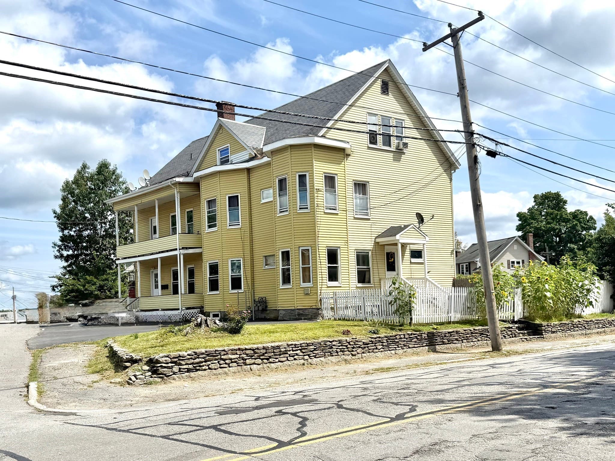 3 Family - 3 Units Up/Down at 272 South Street, Fitchburg MA 01420, Fitchburg, photo 5 of 41