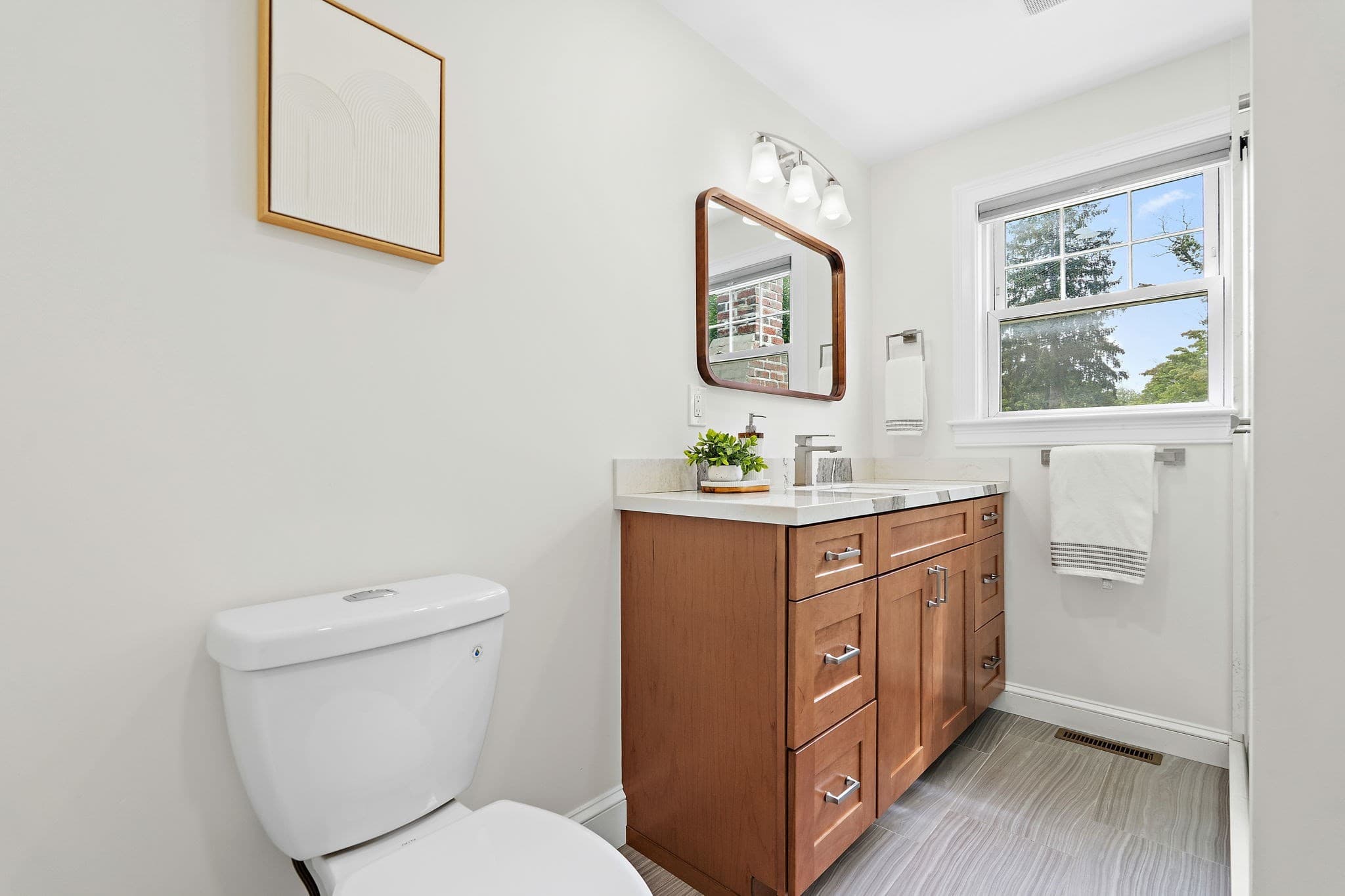 Single Family Residence at 100 Muron Ave, Bellingham MA 02019, Bellingham, photo 17 of 42