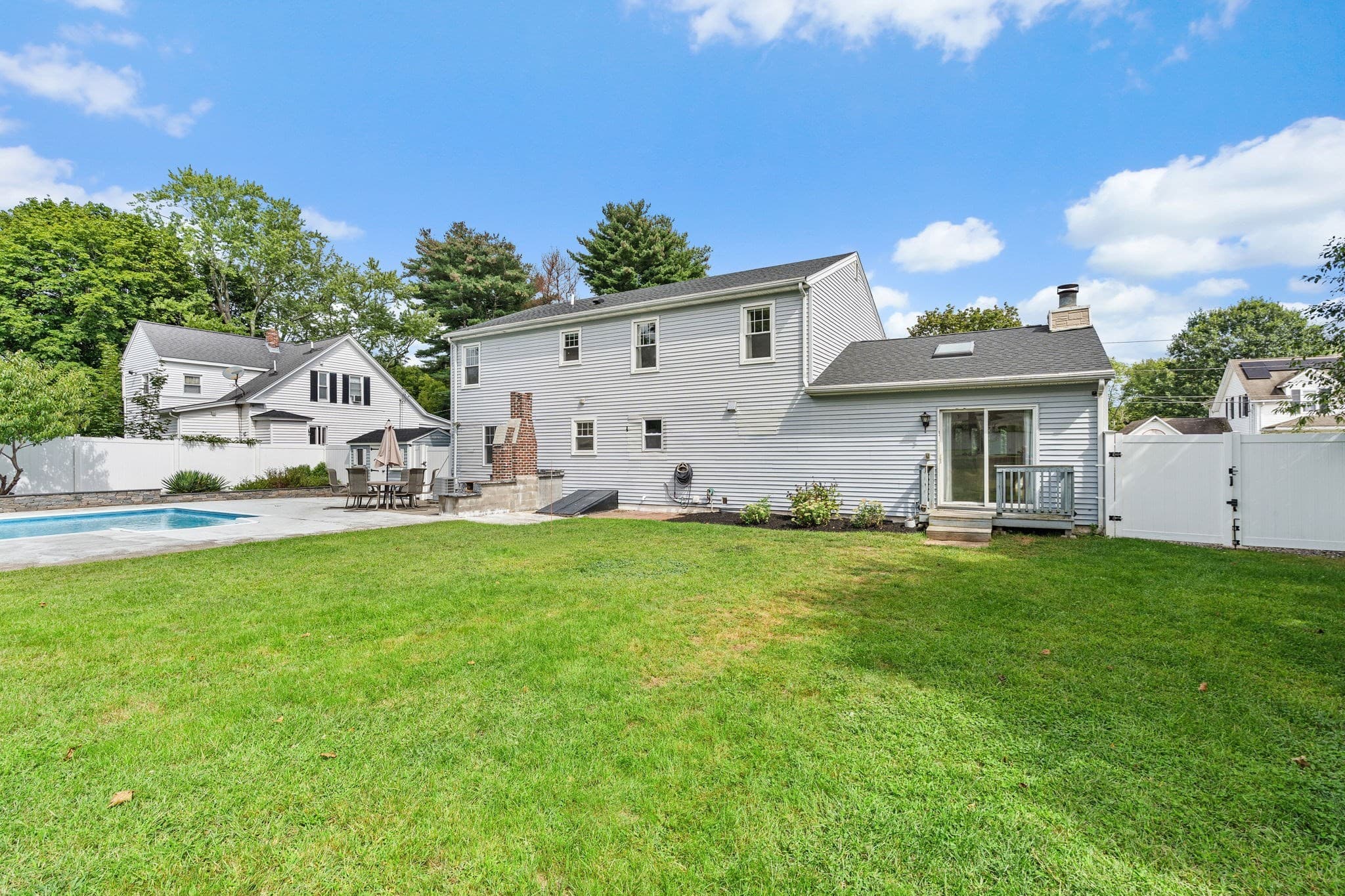Single Family Residence at 100 Muron Ave, Bellingham MA 02019, Bellingham, photo 39 of 42