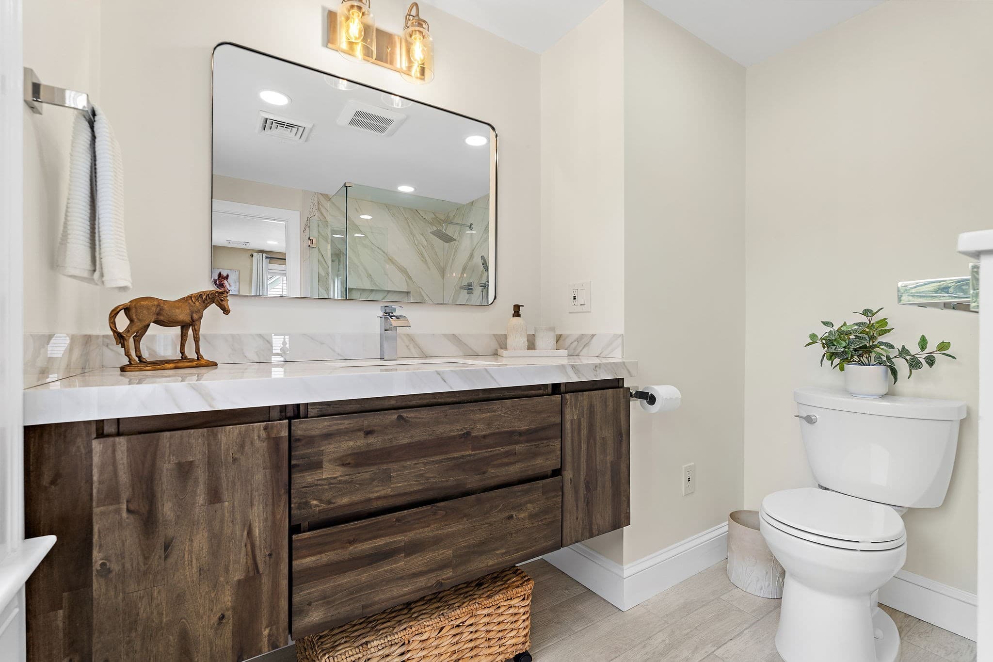 Single Family Residence at 100 Muron Ave, Bellingham MA 02019, Bellingham, photo 25 of 42