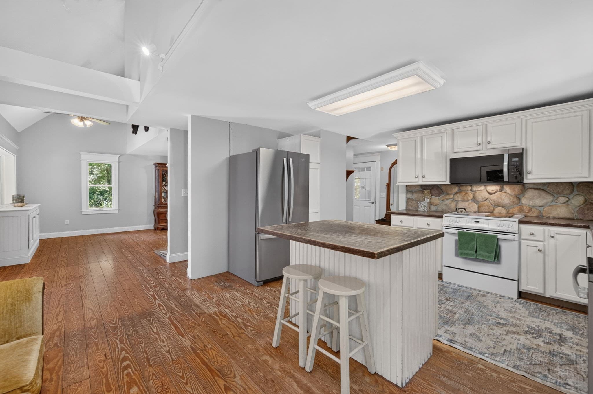 Single Family Residence at 2 Monument Dr, Westport MA 02790, Westport, photo 10 of 40