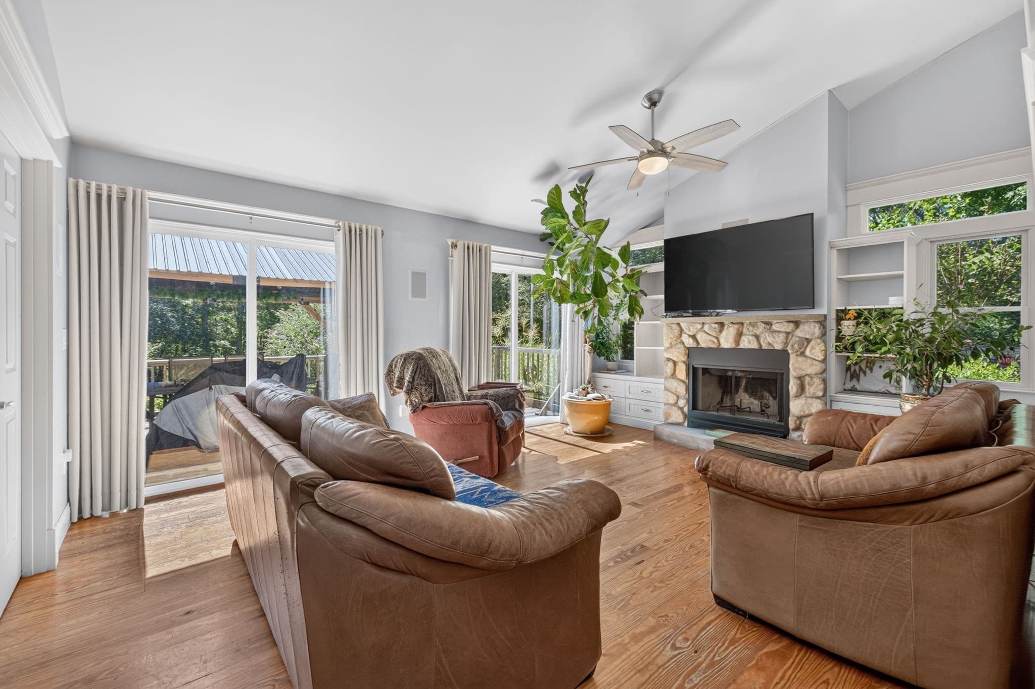 Single Family Residence at 2 Monument Dr, Westport MA 02790, Westport, photo 11 of 40
