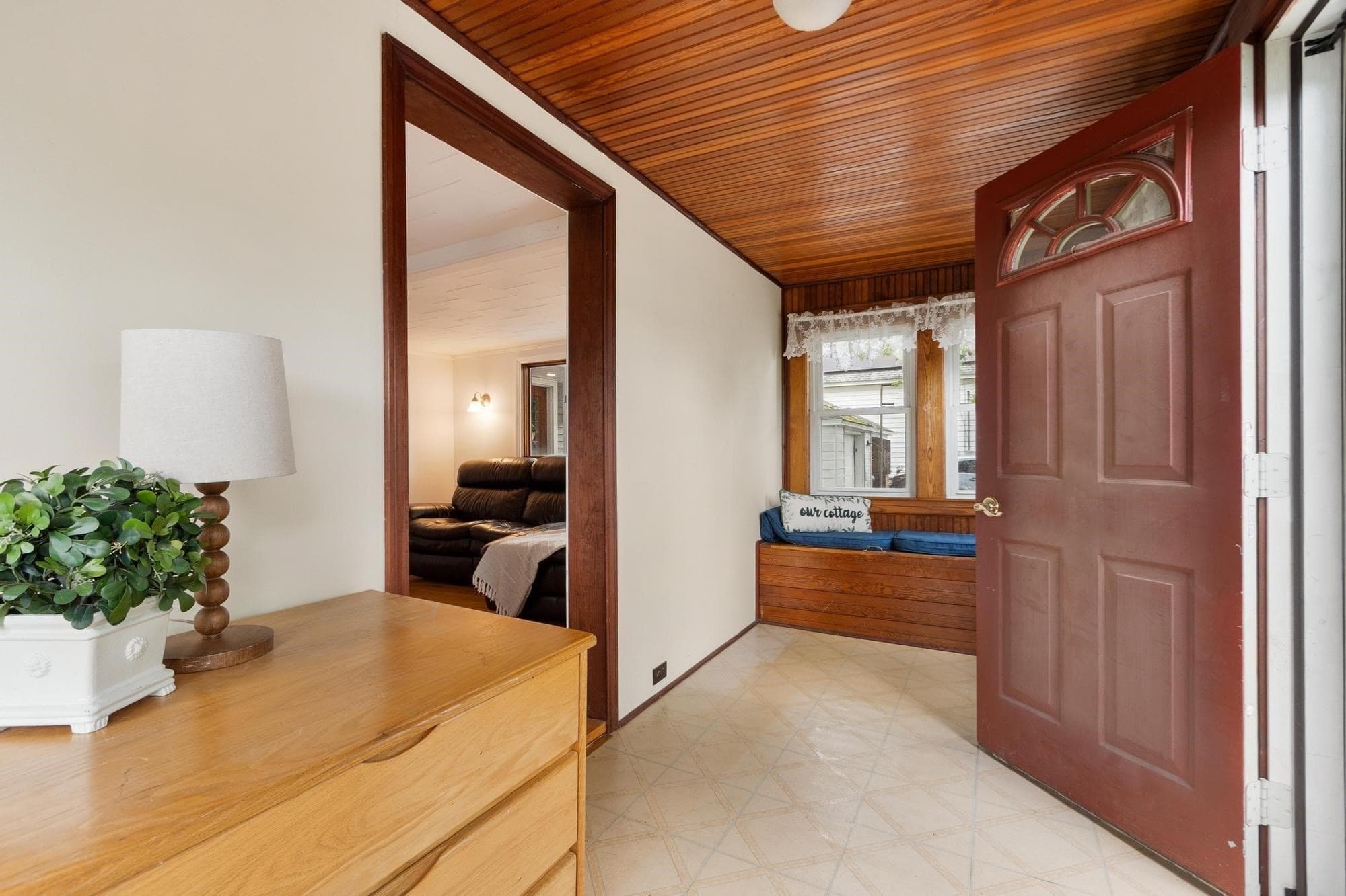 Single Family Residence at 5 Branch St, Gardner MA 01440, Gardner, photo 4 of 28