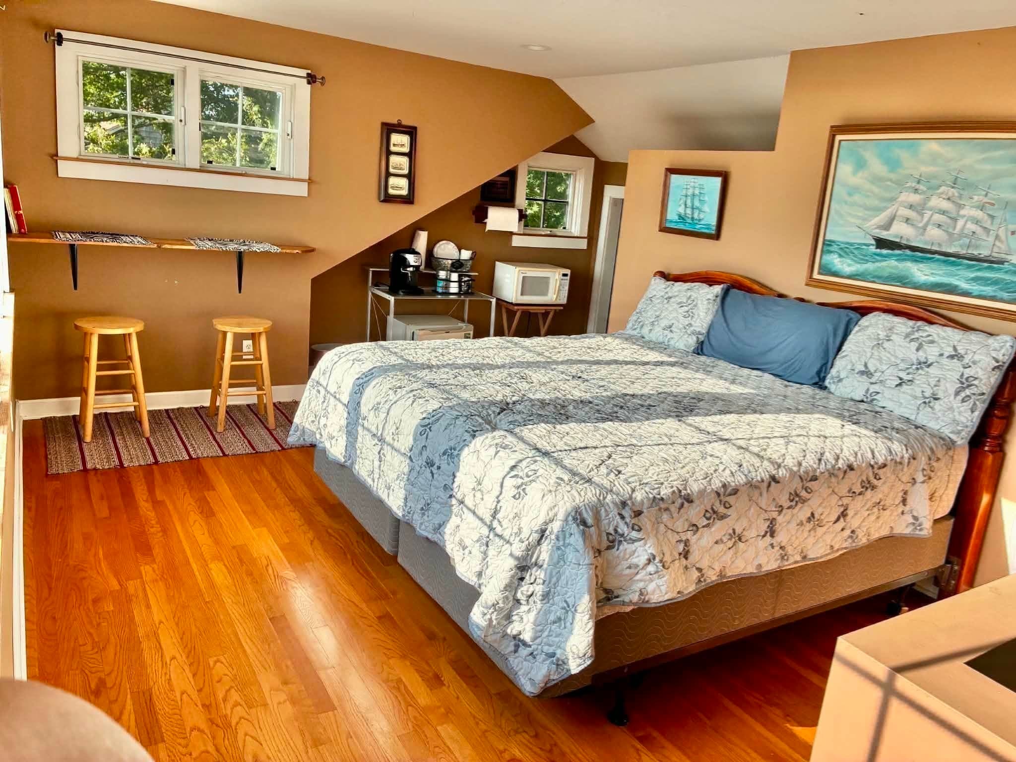 Single Family Residence at 16 Middle St, Fairhaven MA 02719, Fairhaven, photo 16 of 29
