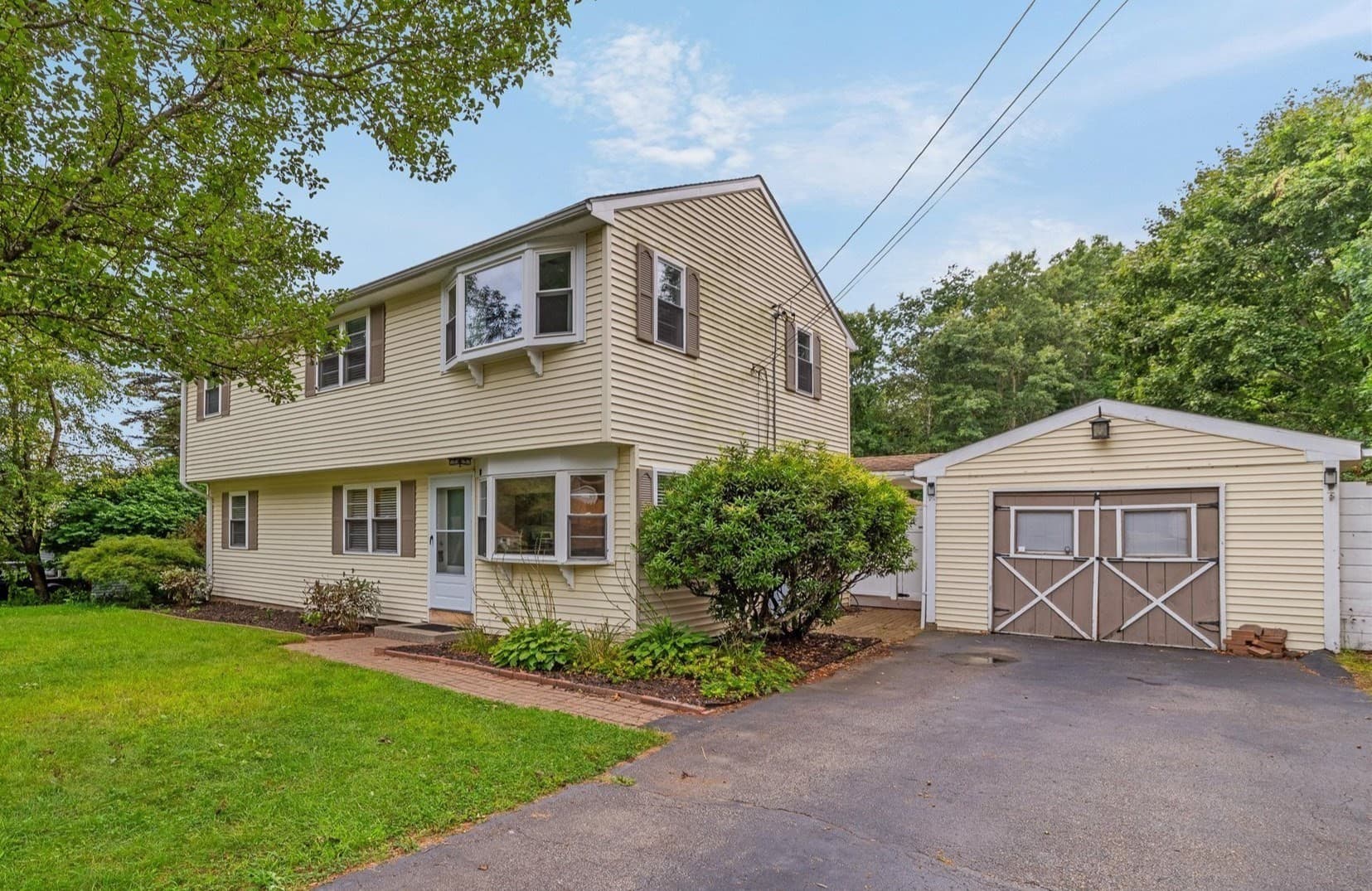 Single Family Residence at 19 Cypress St, Oxford MA 01540, Oxford, photo 2 of 42