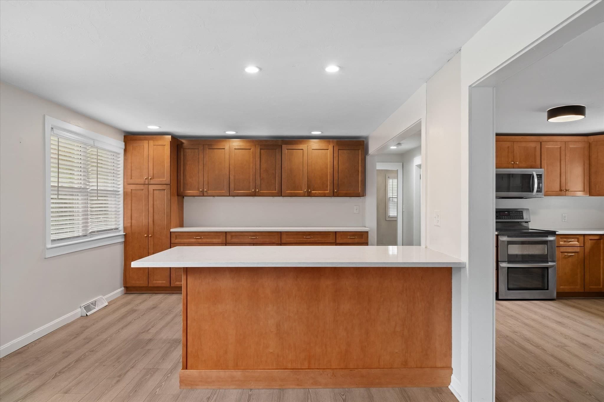 Single Family Residence at 19 Cypress St, Oxford MA 01540, Oxford, photo 5 of 42