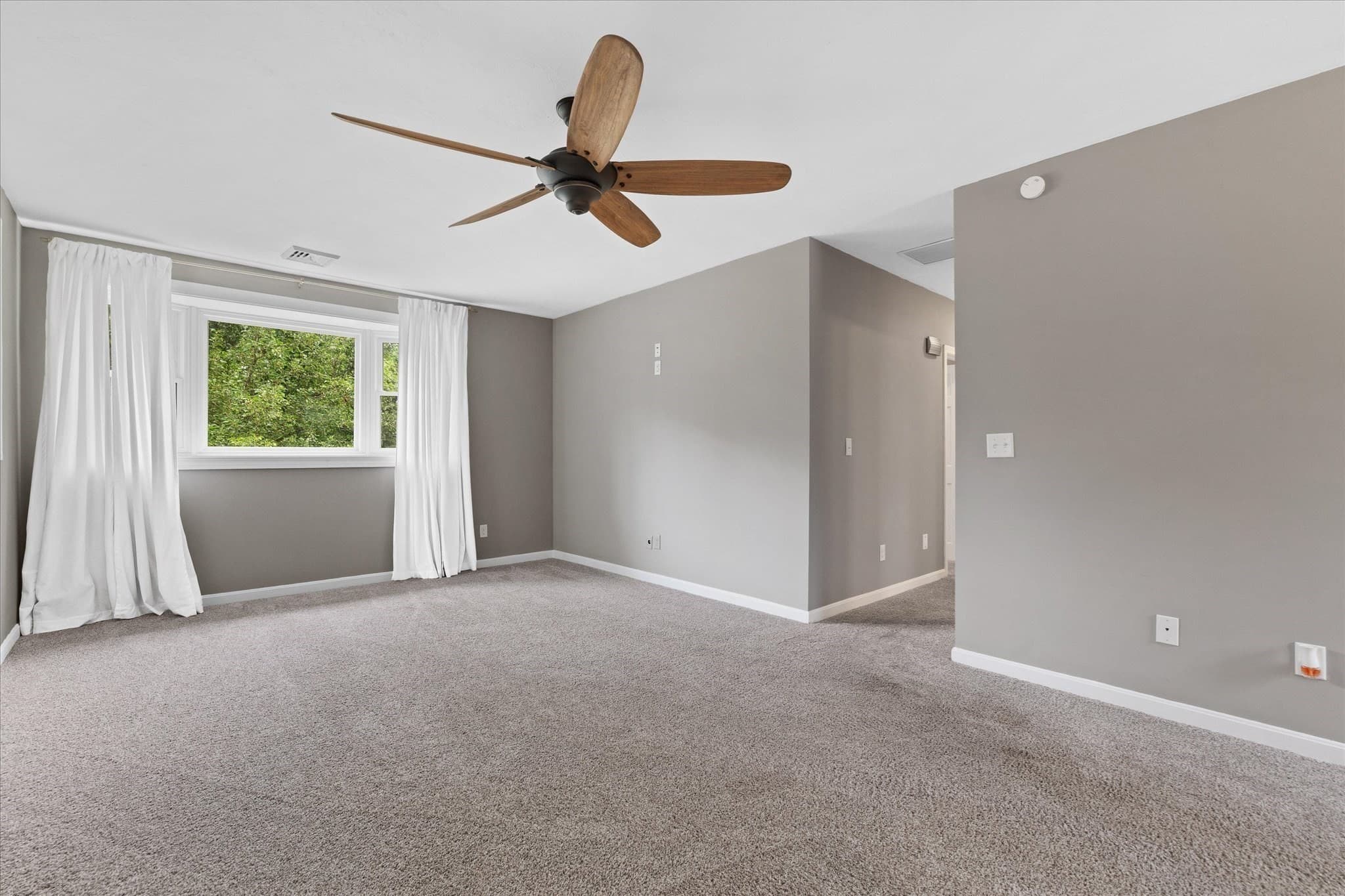 Single Family Residence at 19 Cypress St, Oxford MA 01540, Oxford, photo 21 of 42