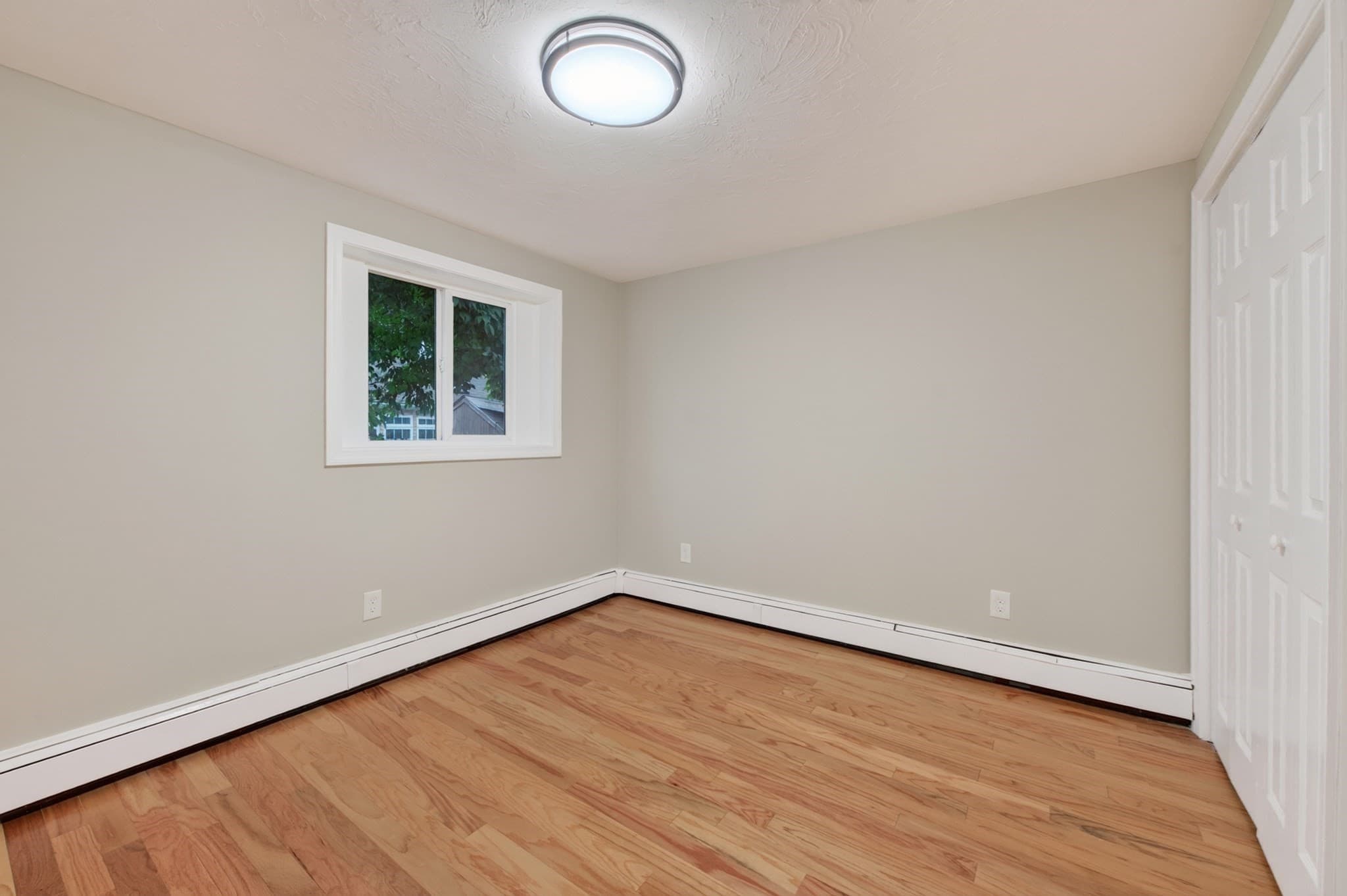 Single Family Residence at 18 Elbridge Rd, Auburn MA 01501, Auburn, photo 27 of 33