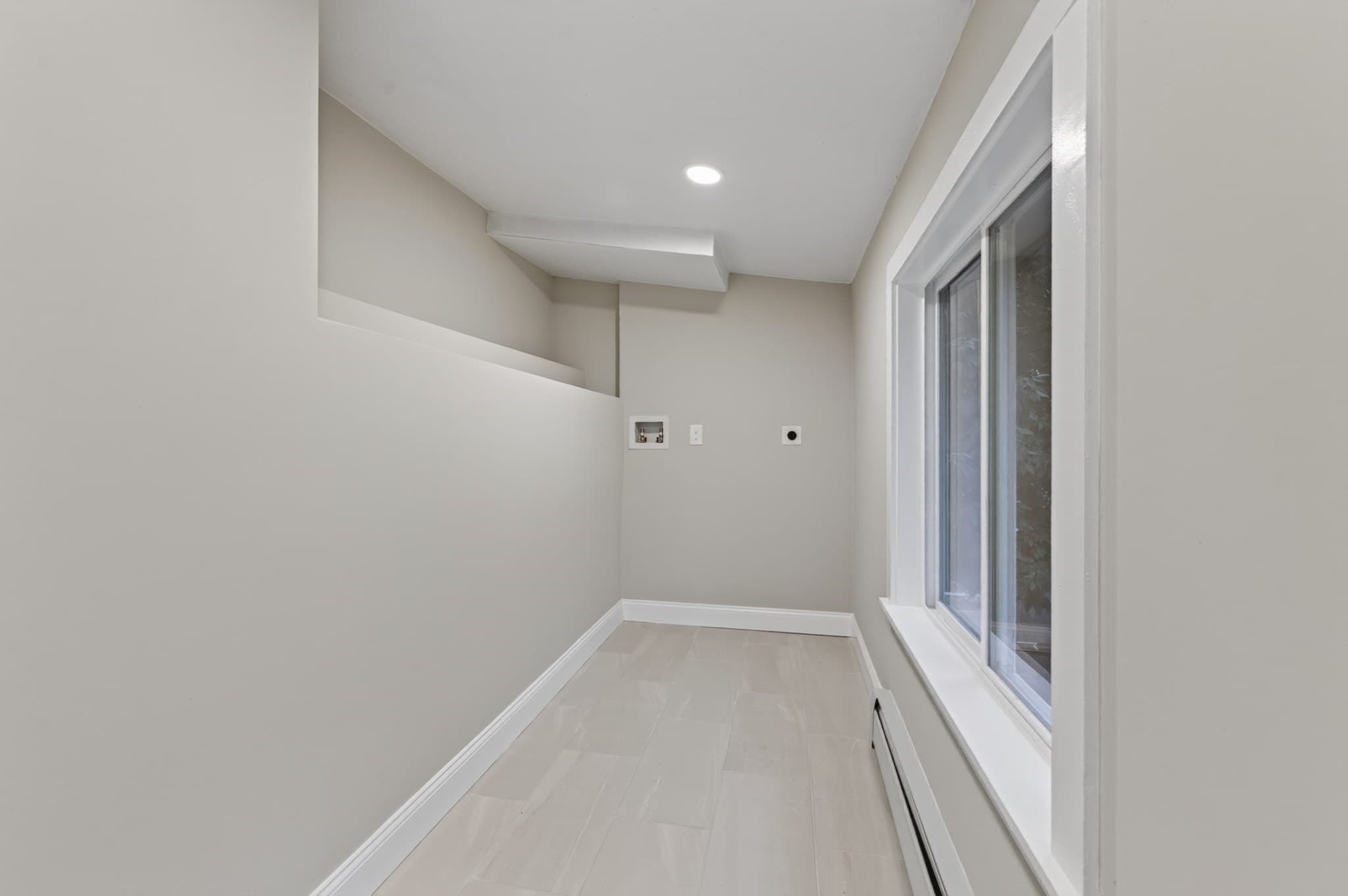 Single Family Residence at 18 Elbridge Rd, Auburn MA 01501, Auburn, photo 17 of 33