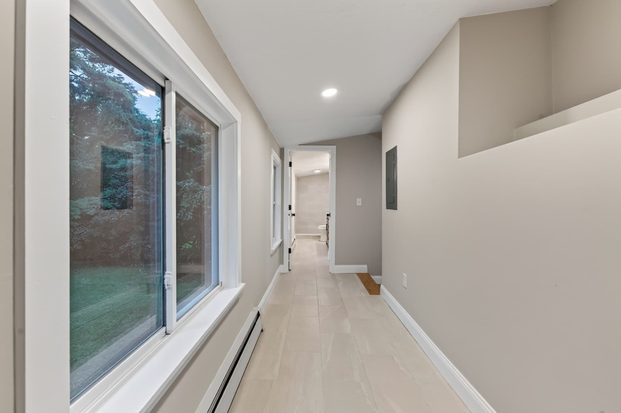 Single Family Residence at 18 Elbridge Rd, Auburn MA 01501, Auburn, photo 16 of 33