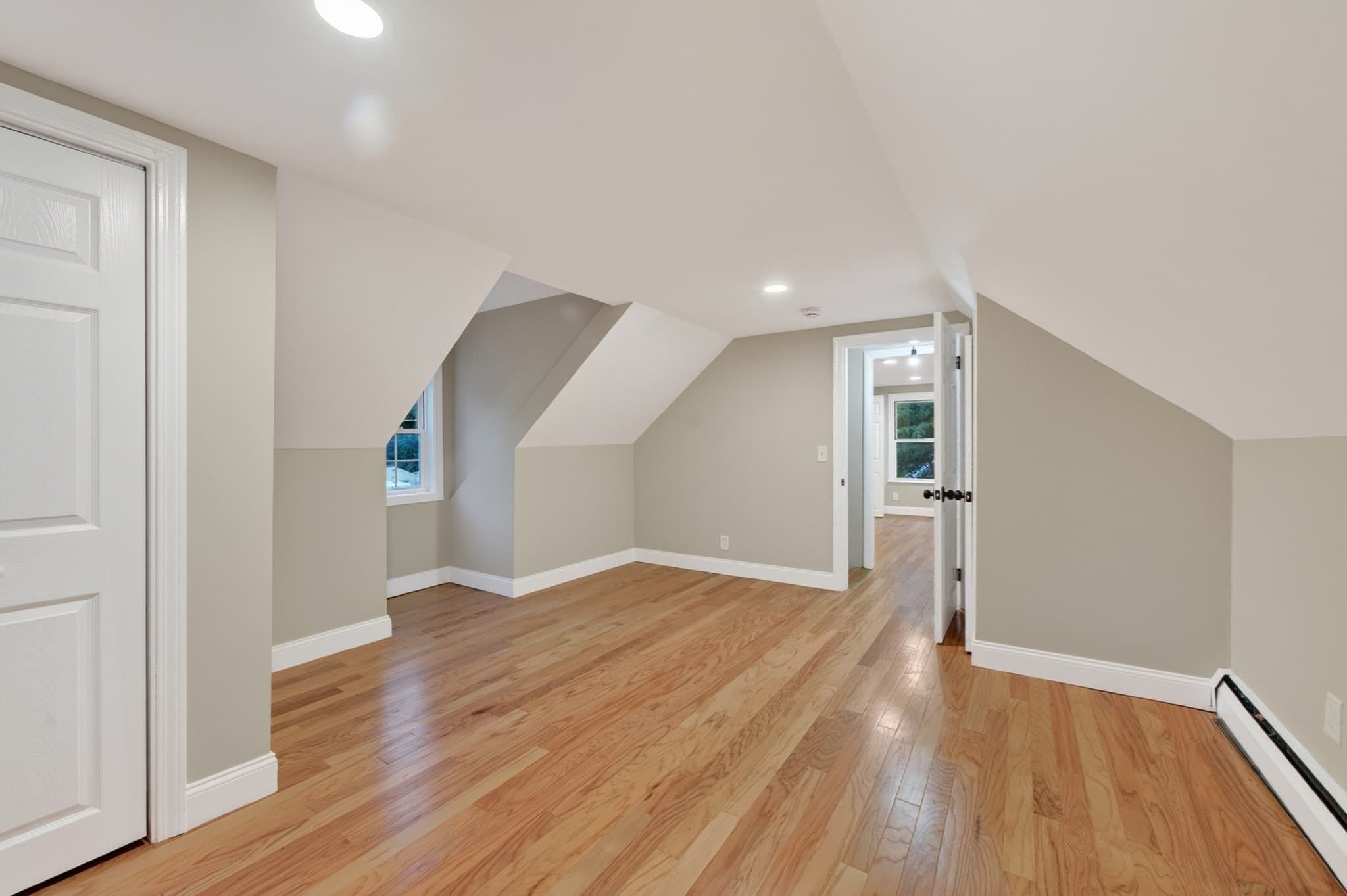 Single Family Residence at 18 Elbridge Rd, Auburn MA 01501, Auburn, photo 22 of 33