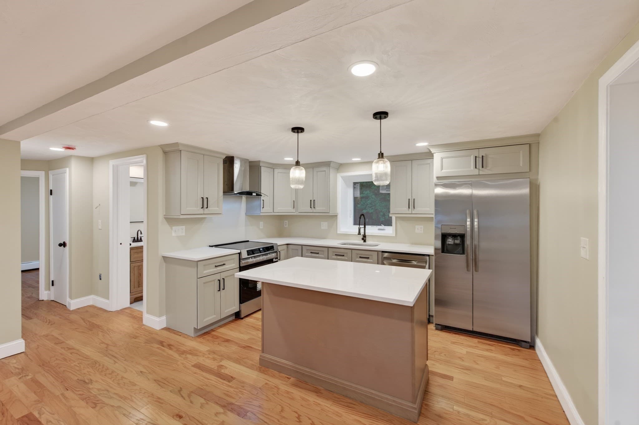 Single Family Residence at 18 Elbridge Rd, Auburn MA 01501, Auburn, photo 9 of 33