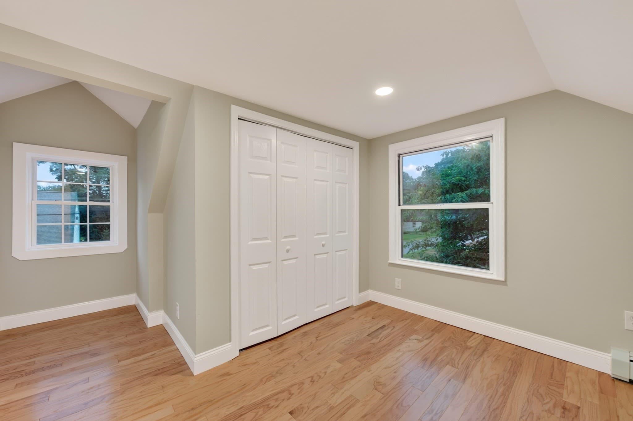 Single Family Residence at 18 Elbridge Rd, Auburn MA 01501, Auburn, photo 18 of 33