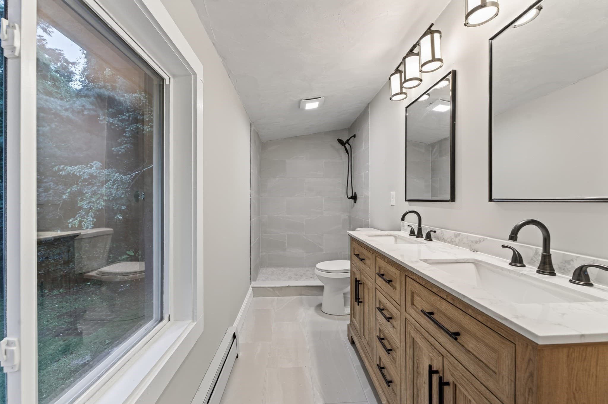 Single Family Residence at 18 Elbridge Rd, Auburn MA 01501, Auburn, photo 15 of 33