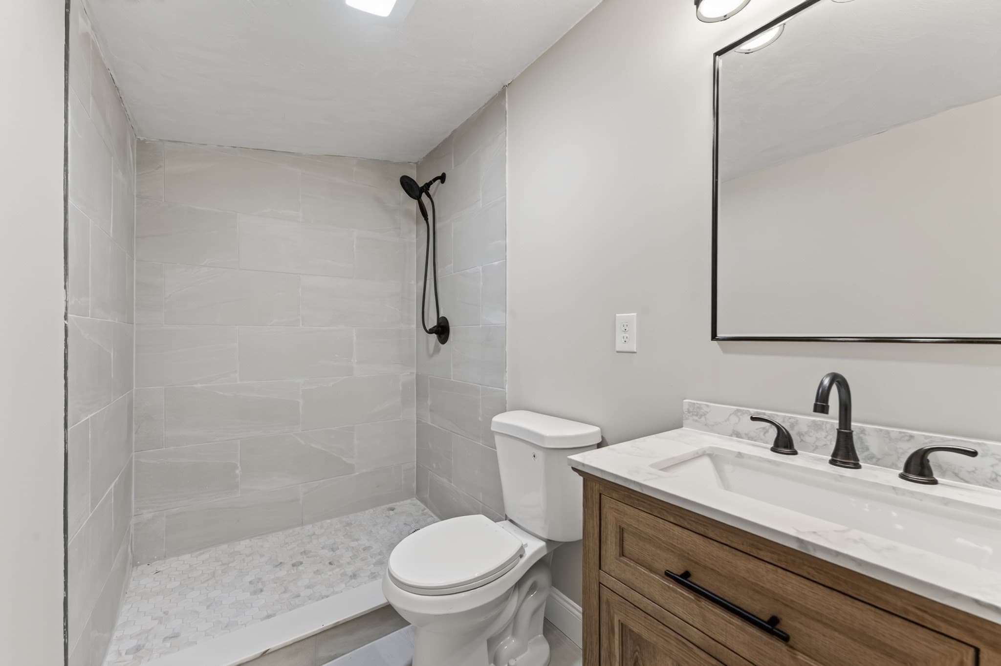 Single Family Residence at 18 Elbridge Rd, Auburn MA 01501, Auburn, photo 31 of 33