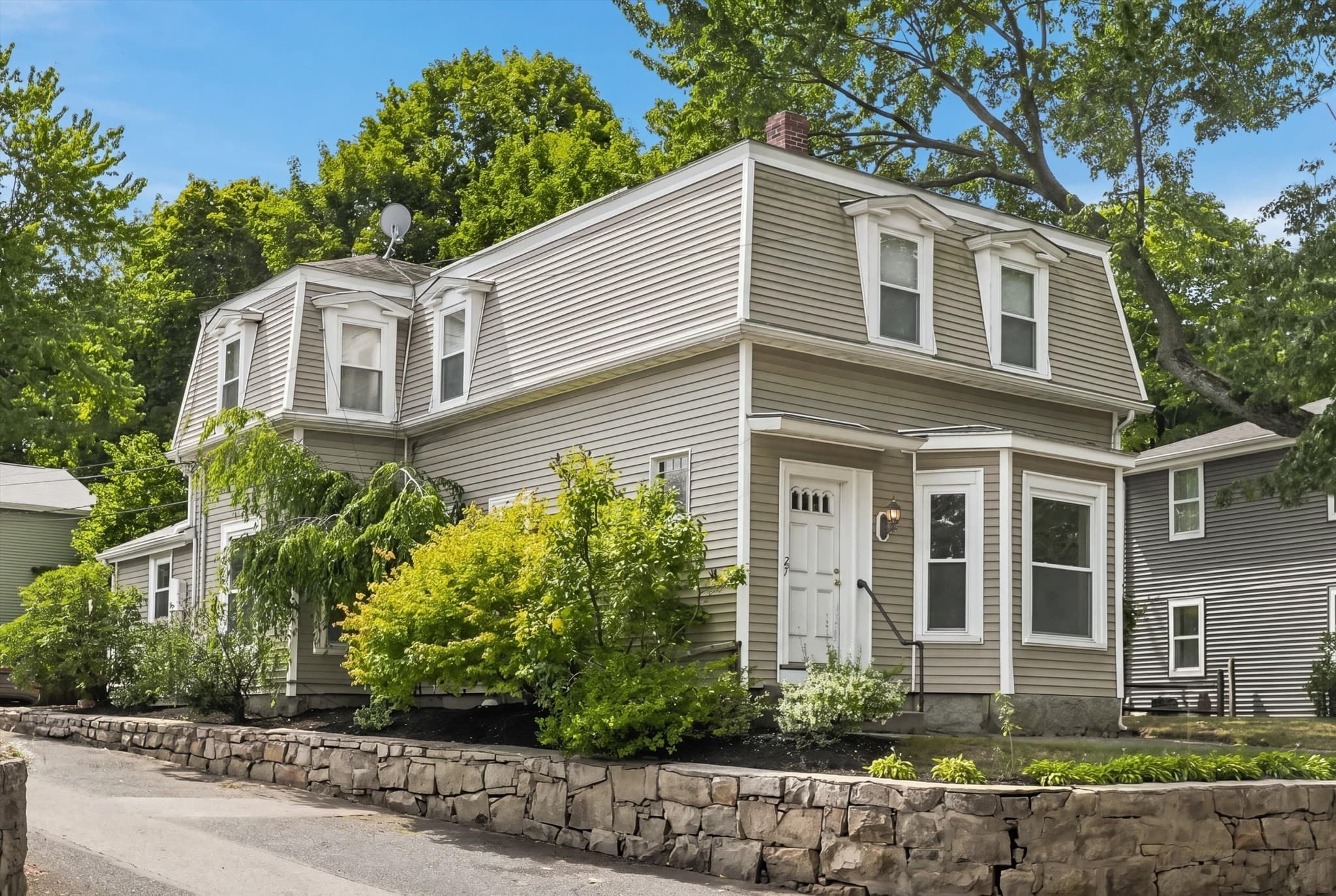 2 Family - 2 Units Up/Down at 27 High Street, Weymouth MA 02189, Weymouth, photo 3 of 40