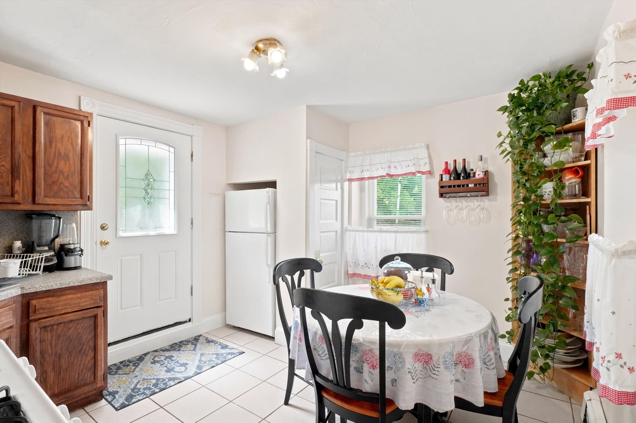 2 Family - 2 Units Up/Down at 27 High Street, Weymouth MA 02189, Weymouth, photo 19 of 40