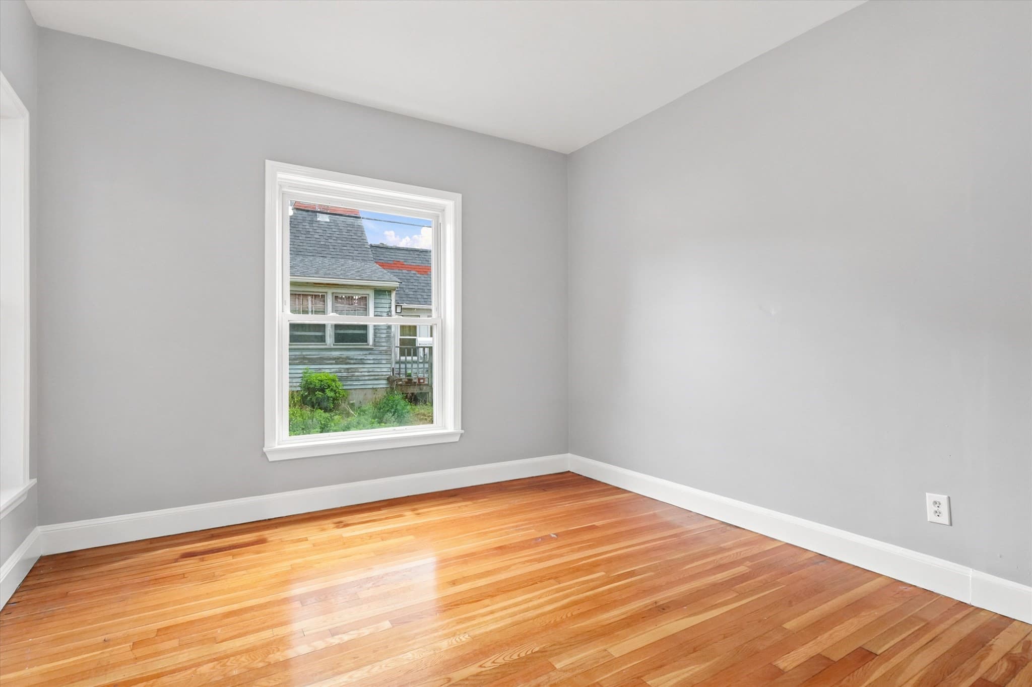 2 Family - 2 Units Up/Down at 27 High Street, Weymouth MA 02189, Weymouth, photo 8 of 40
