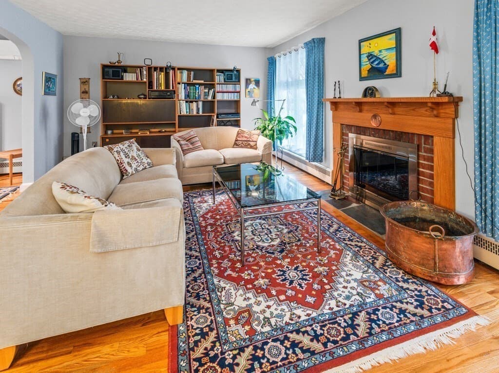 Single Family Residence at 230 Brattle St, Holden MA 01520, Holden, photo 6 of 23
