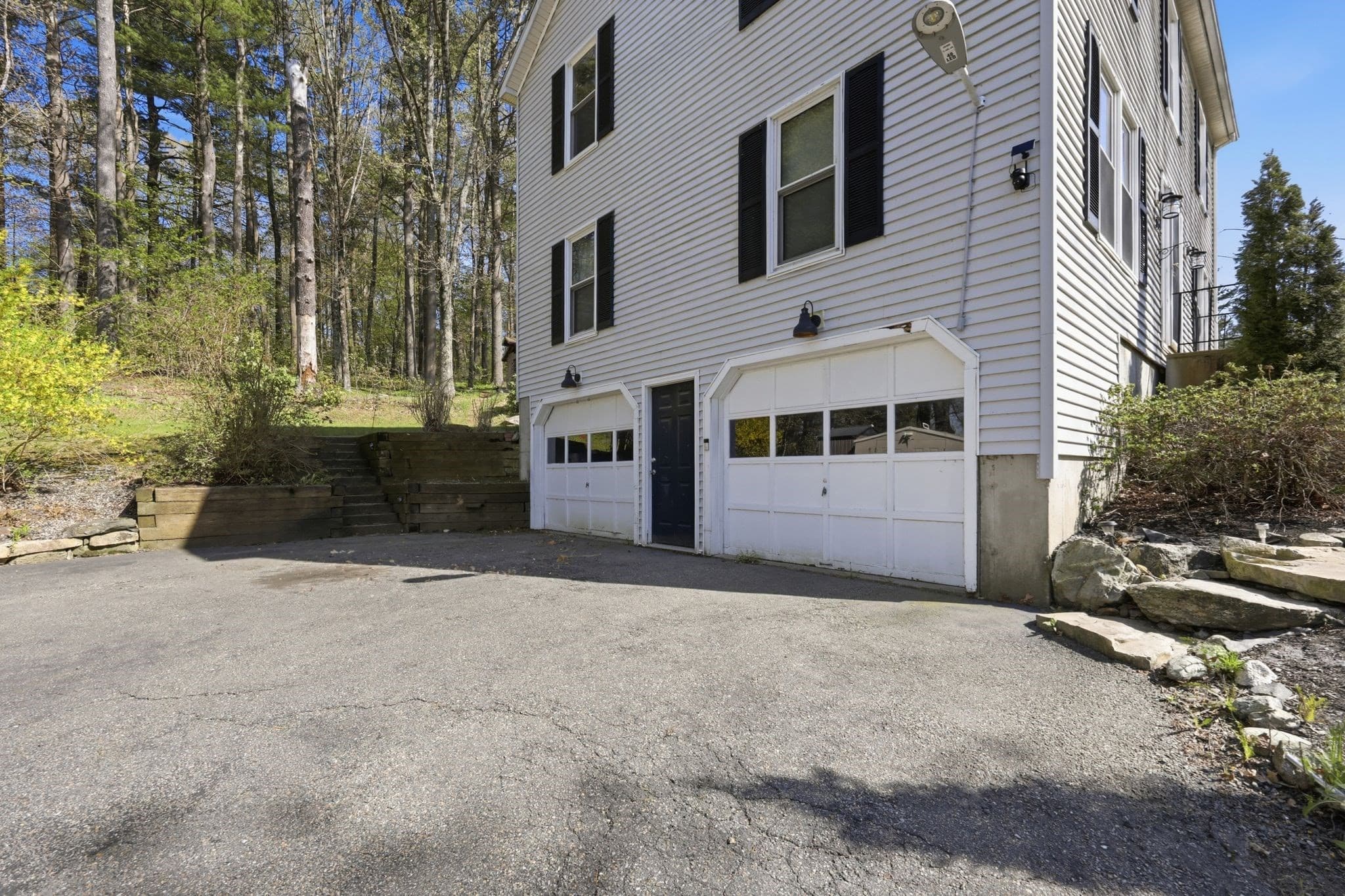 Single Family Residence at 66 Buttonwood Avenue, Sutton MA 01590, Sutton, photo 38 of 42