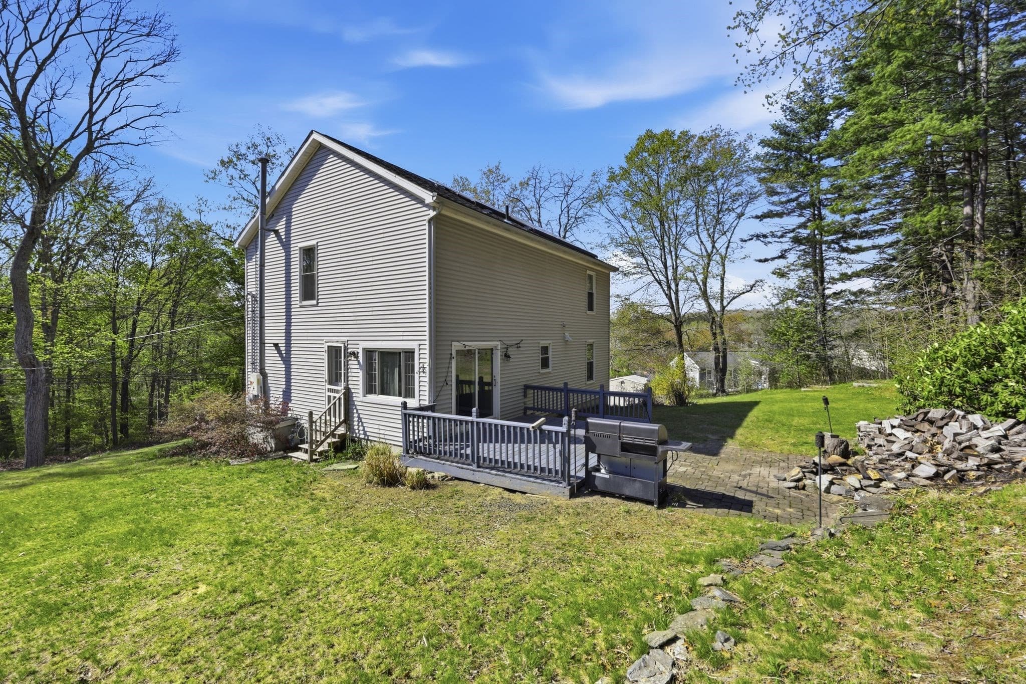 Single Family Residence at 66 Buttonwood Avenue, Sutton MA 01590, Sutton, photo 41 of 42
