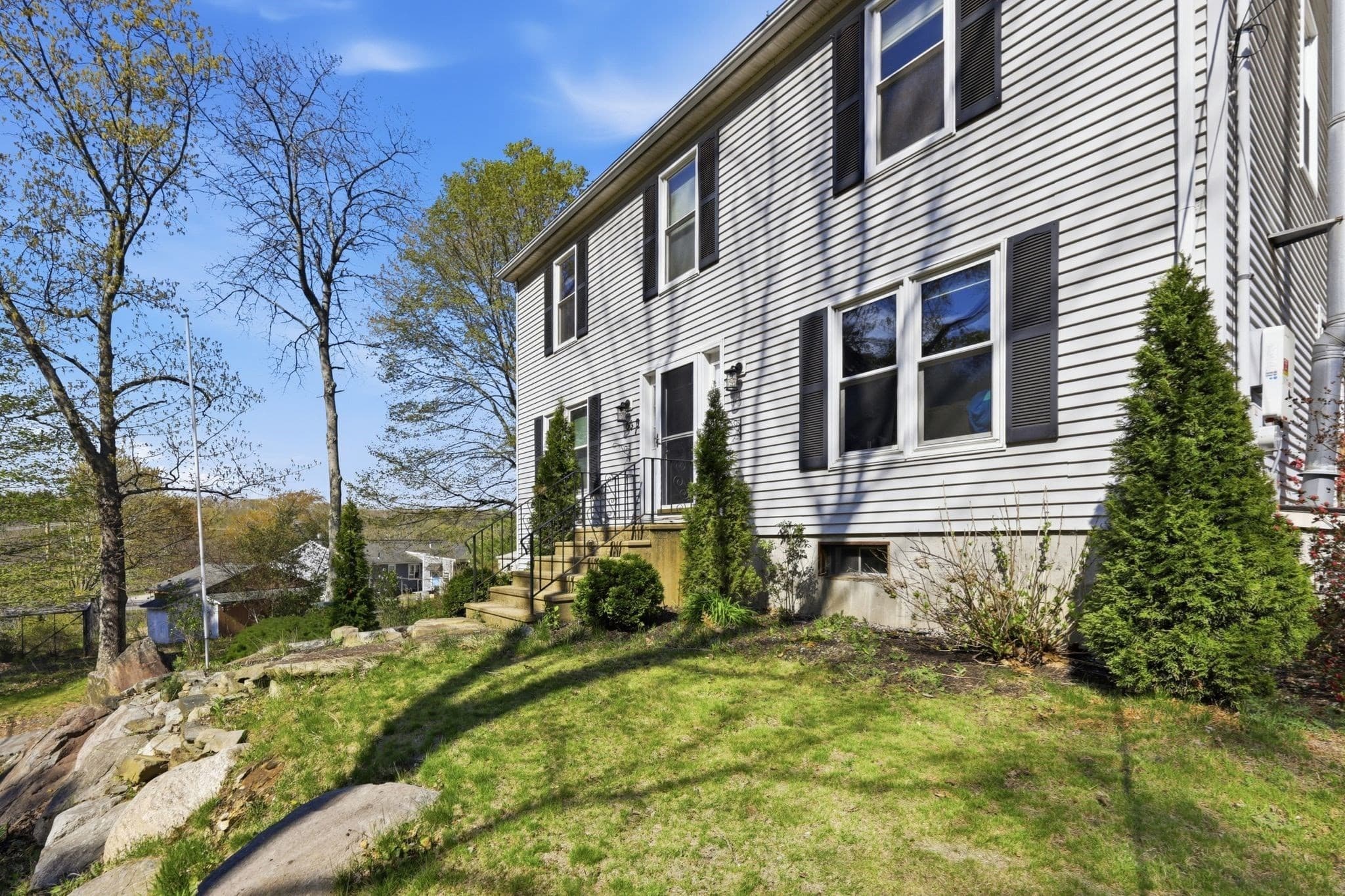 Single Family Residence at 66 Buttonwood Avenue, Sutton MA 01590, Sutton, photo 8 of 42