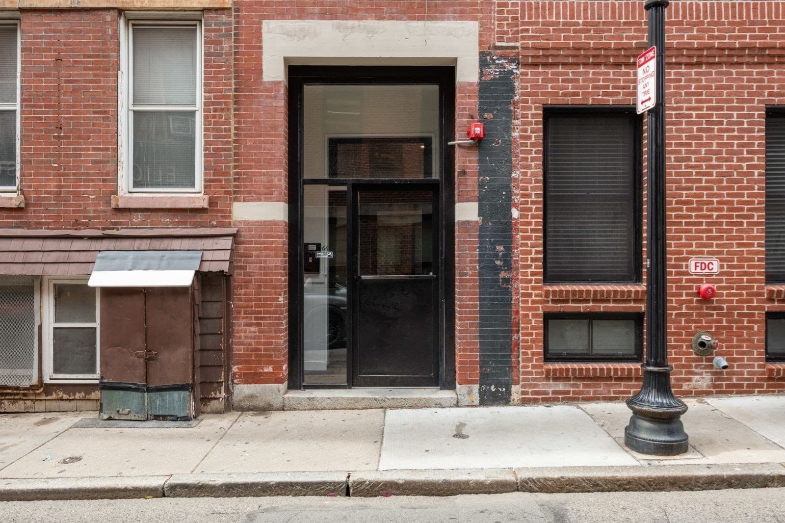 Condominium at 166-168 Salem Street # 7, Boston MA 02113, Boston, photo 24 of 25