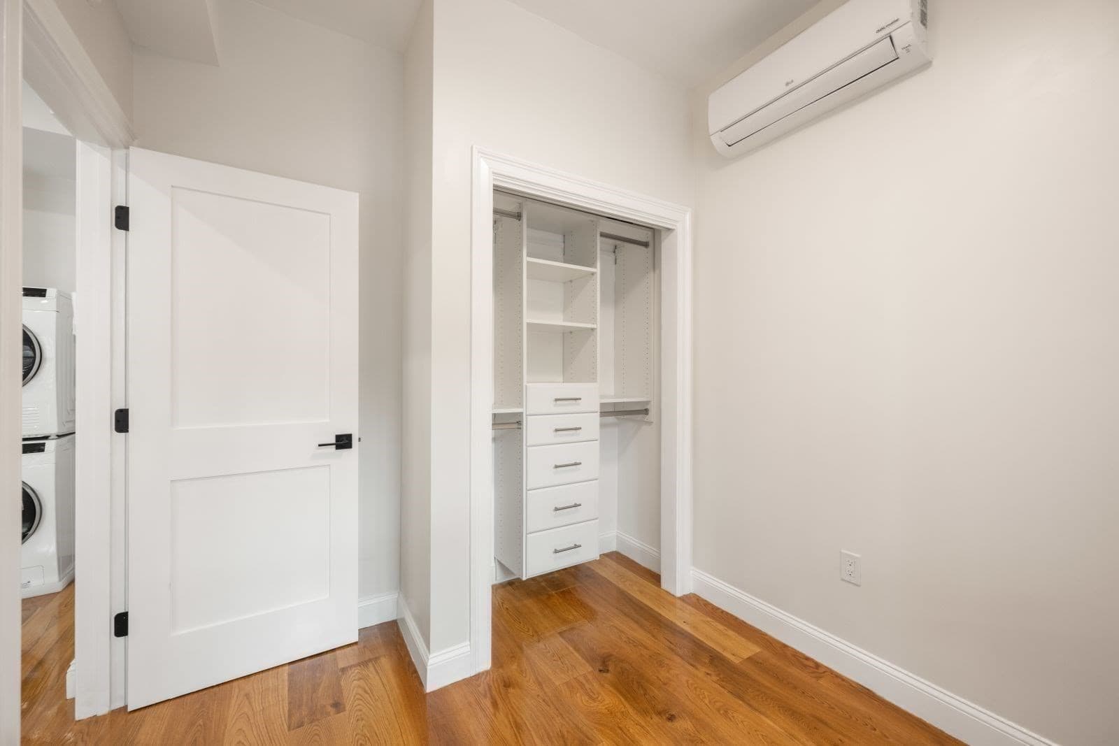 Condominium at 166-168 Salem Street # 7, Boston MA 02113, Boston, photo 14 of 25