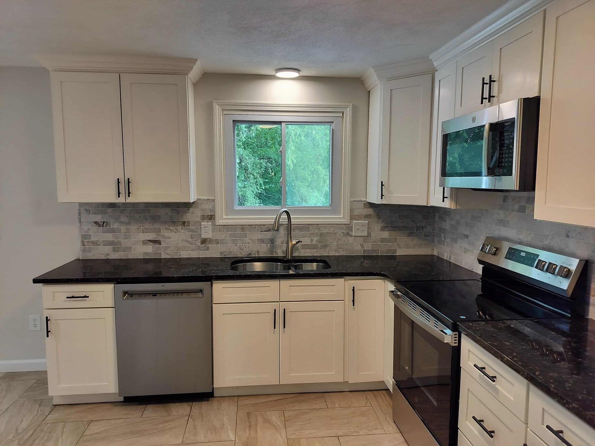 Single Family Residence at 218 Pleasant St, Seekonk MA 02771, Seekonk, photo 6 of 25