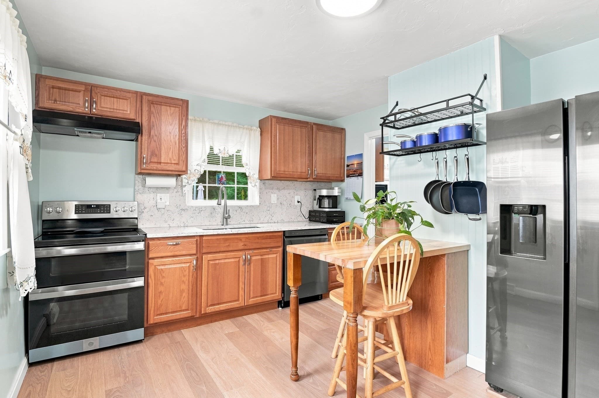 Single Family Residence at 234 Cohasset Street, Worcester MA 01604, Worcester, photo 4 of 29